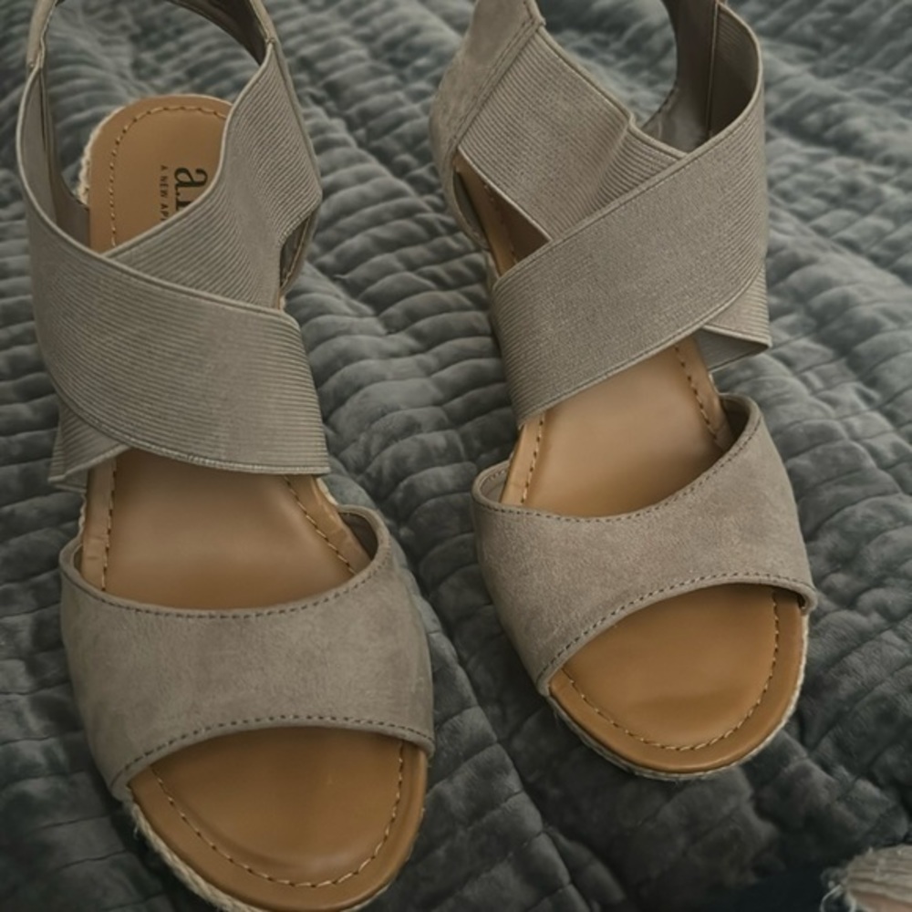 A.N.A size 7.5